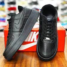 TENIS NIKE BLACK 5.0